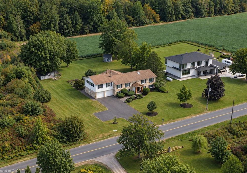 4202-1-side-road-burlington-ontario-40859211