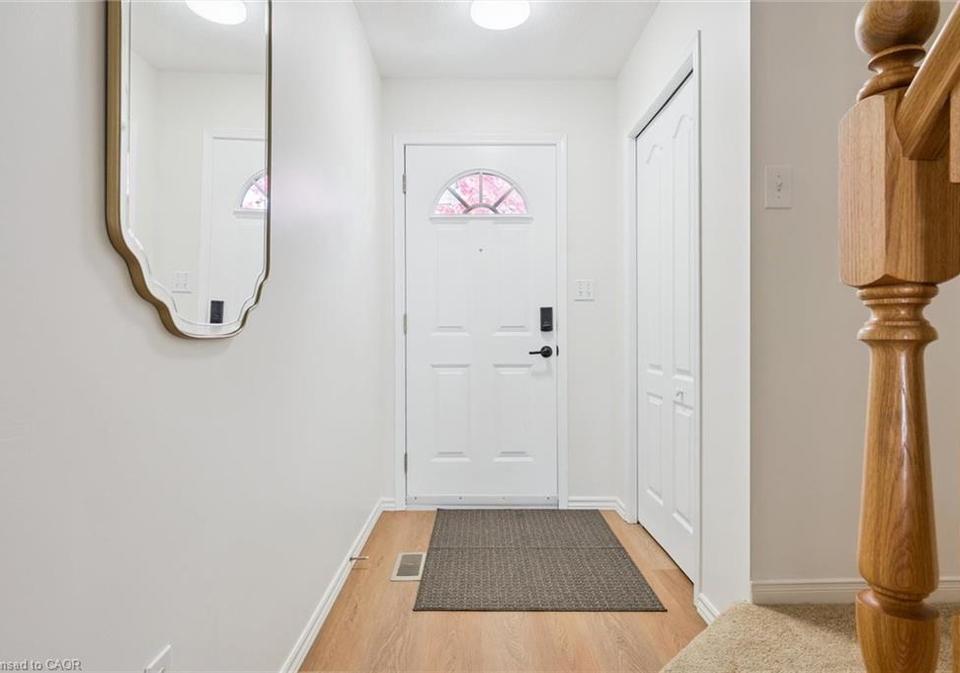 151-clairfields-drive-guelph-ontario-40859217