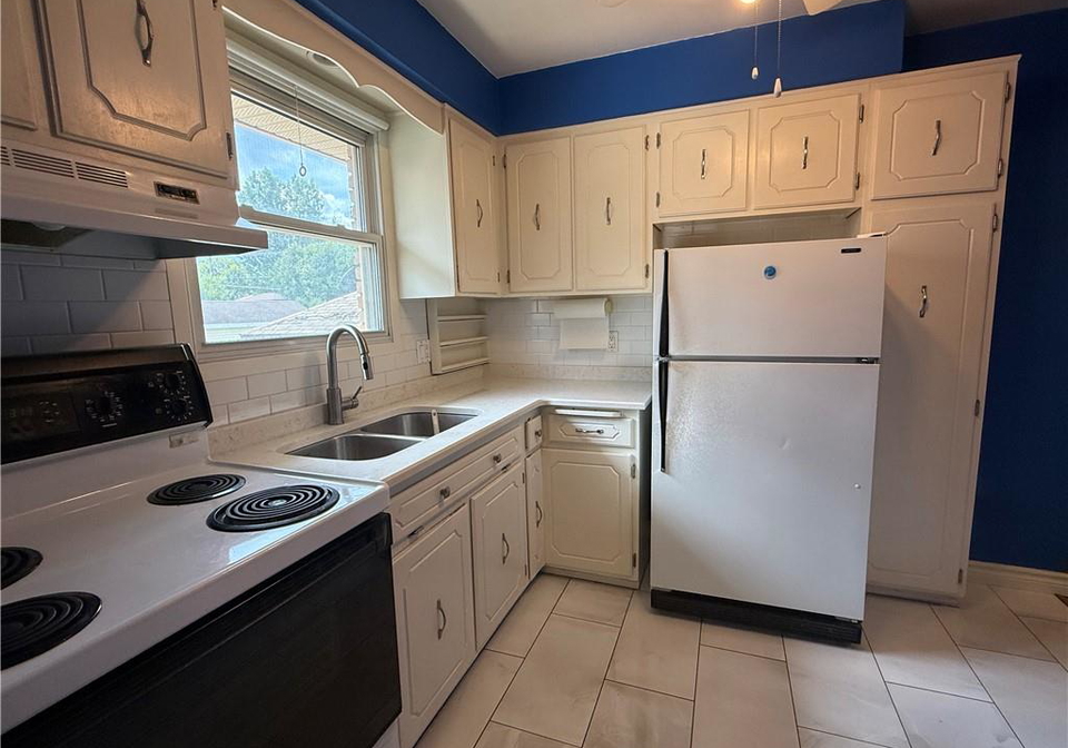 284-bakersfield-drive-cambridge-ontario-40859222