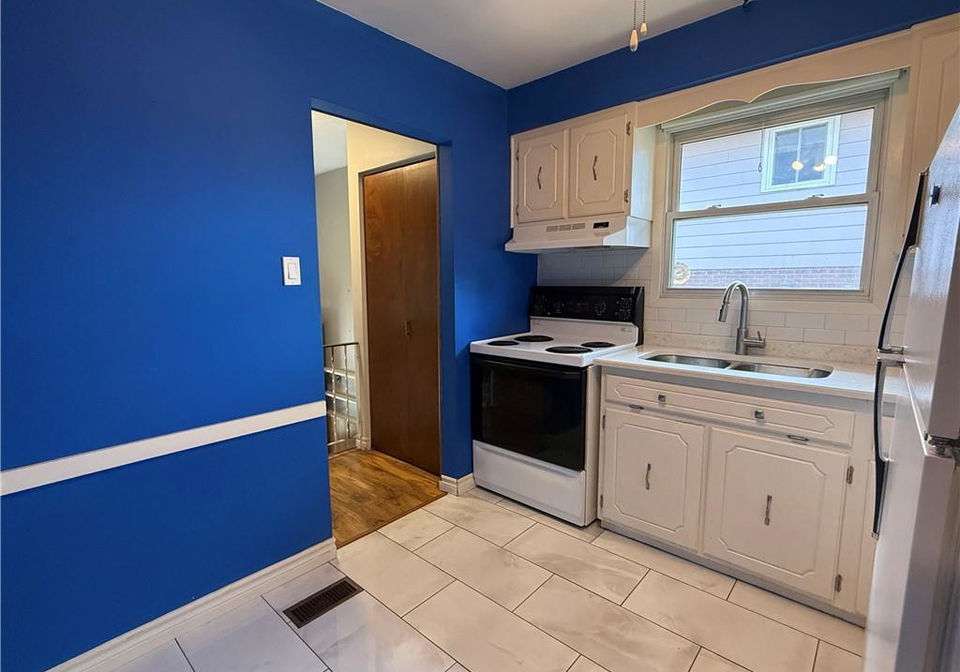 284-bakersfield-drive-cambridge-ontario-40859222