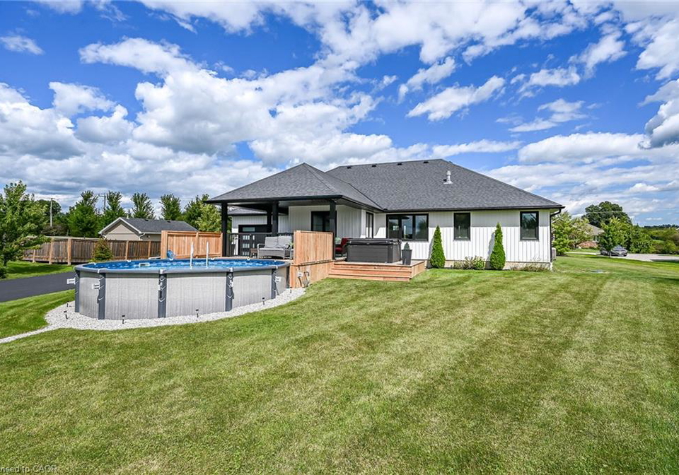 33-monture-street-cayuga-ontario-40859228