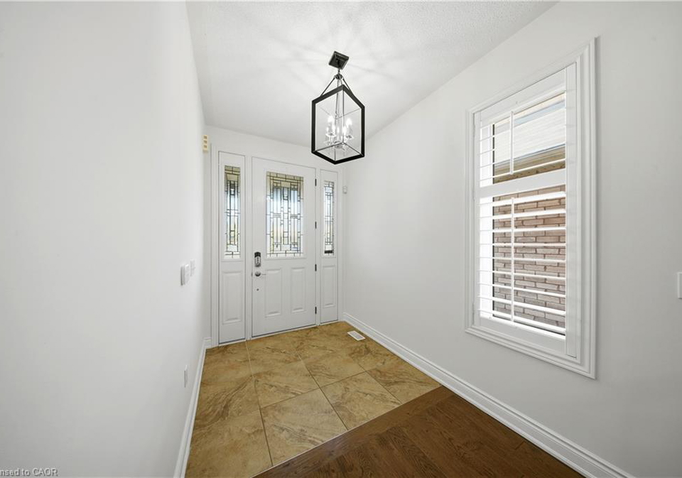 114-chaumont-drive-stoney-creek-ontario-40859262