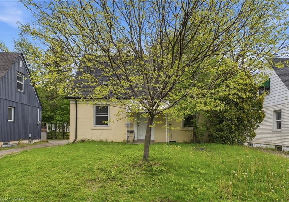 139-dalewood-avenue-hamilton-ontario-40859271