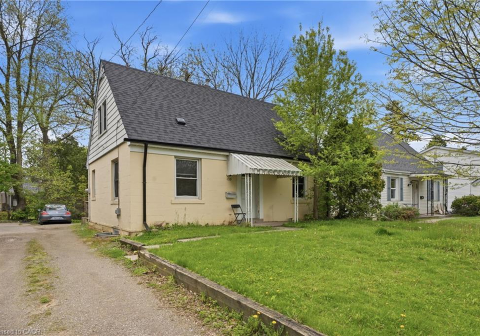 139-dalewood-avenue-hamilton-ontario-40859271