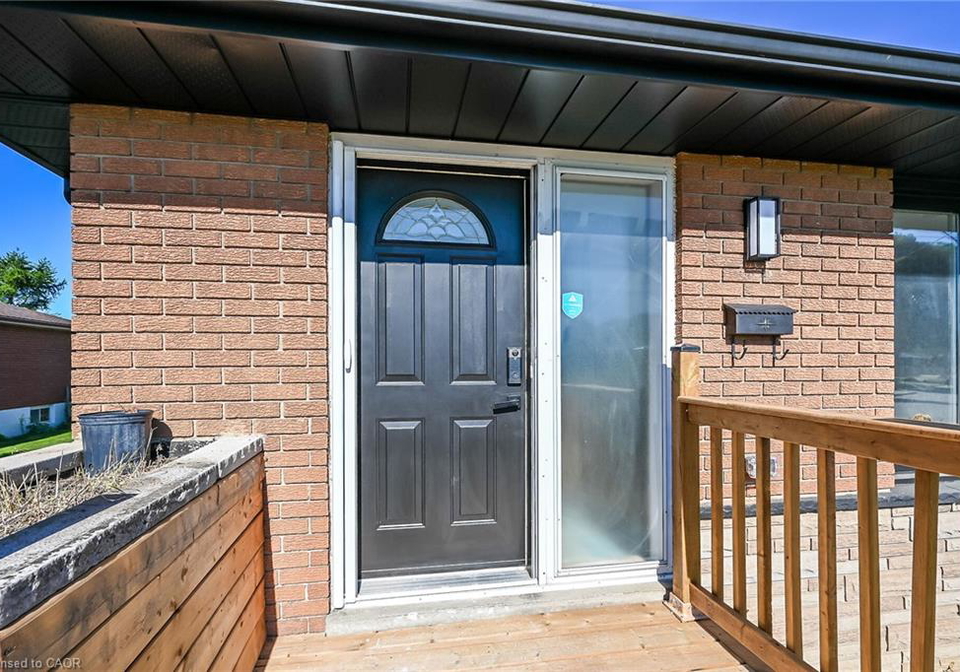 135-nugent-drive-hamilton-ontario-40859304