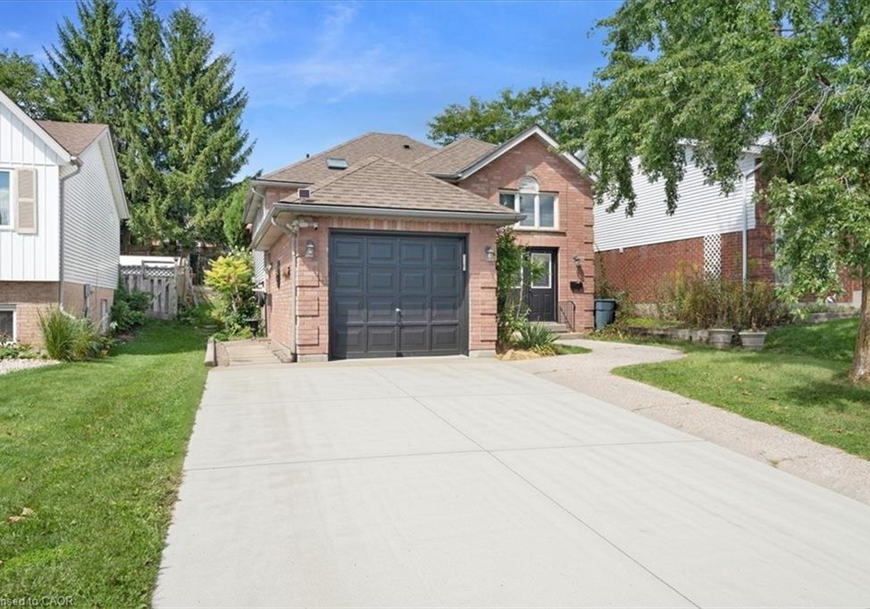 150-bankside-drive-kitchener-ontario-40859308