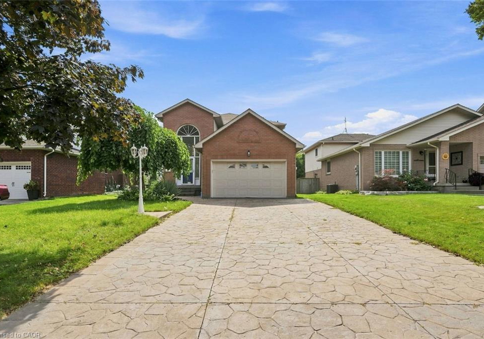 12-sumner-crescent-grimsby-ontario-40859349
