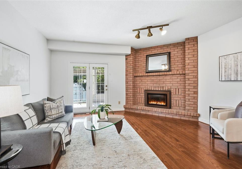 12-sumner-crescent-grimsby-ontario-40859349