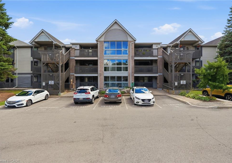 2020-cleaver-avenue-burlington-ontario-40859351