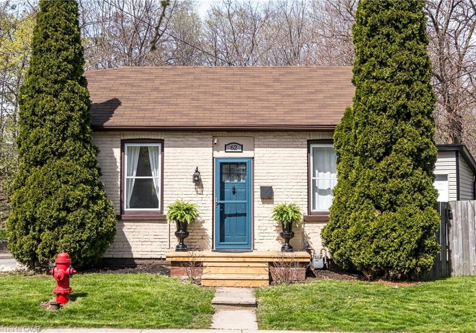 62-liberty-street-hamilton-ontario-40859360