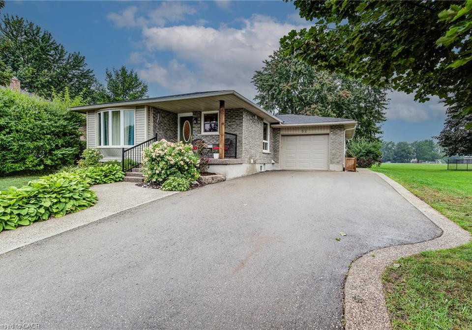 52-mockingbird-drive-elmira-ontario-40859364