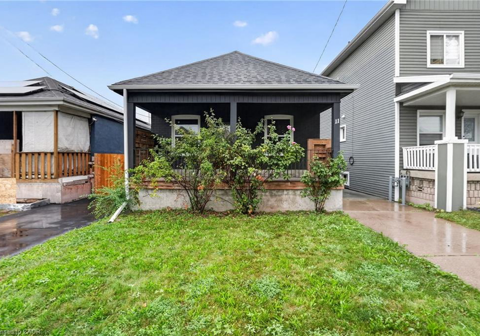 11-craigmiller-avenue-hamilton-ontario-40859366