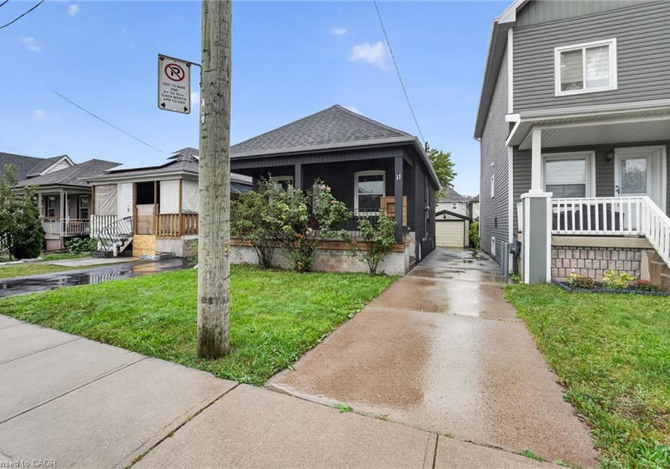 11-craigmiller-avenue-hamilton-ontario-40859366
