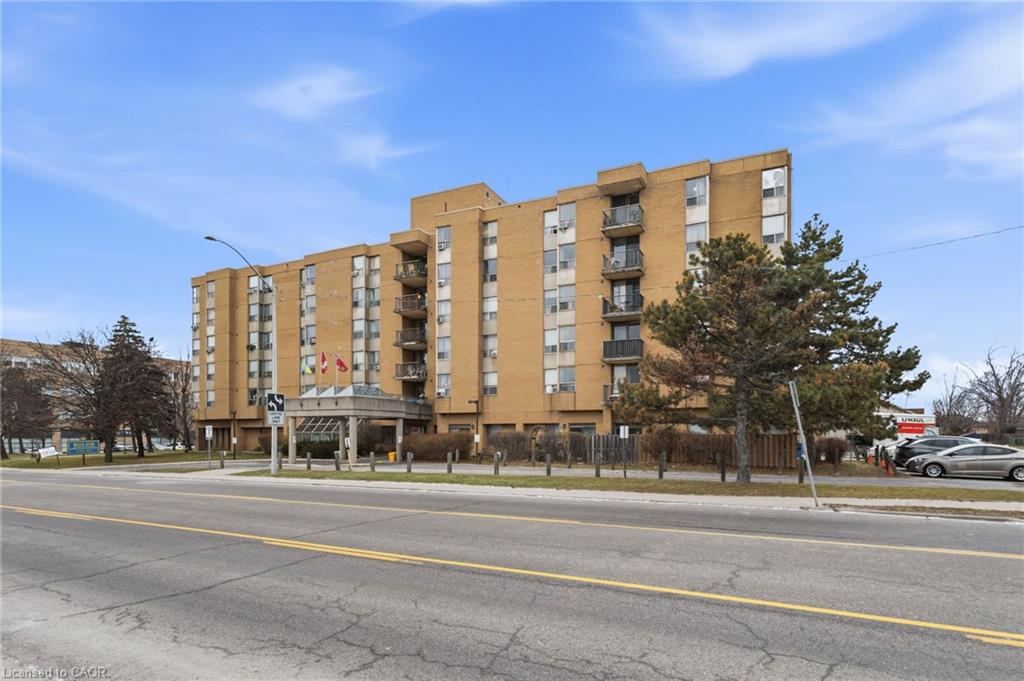 18-mall-road-hamilton-ontario-40859382