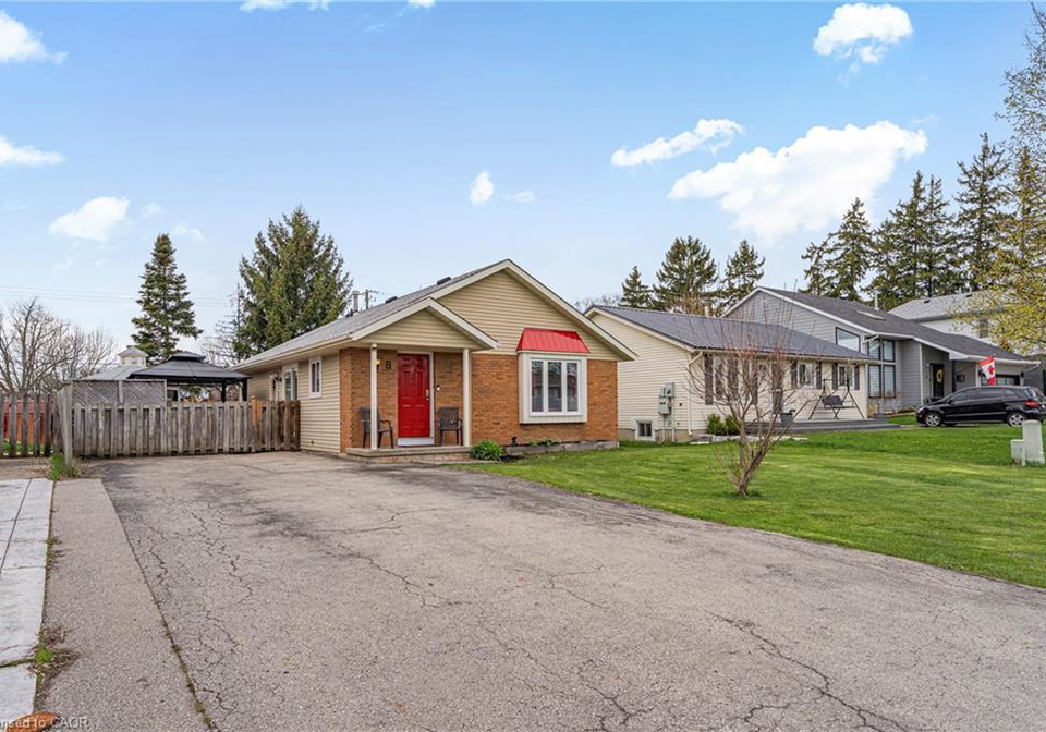 8-abbott-lane-cayuga-ontario-40859415