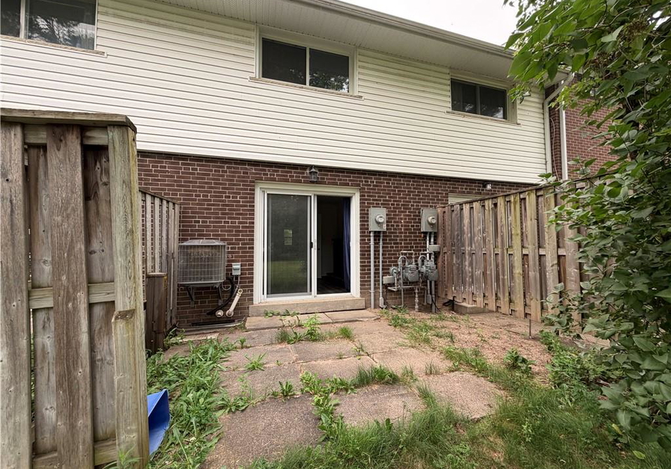 276-westcourt-place-waterloo-ontario-40859444