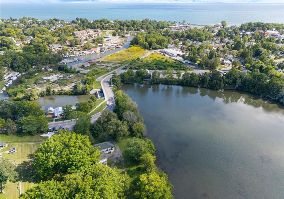1-silver-lake-drive-port-dover-ontario-40859461