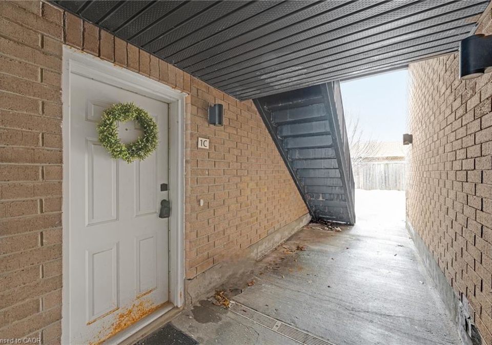 185-windale-crescent-kitchener-ontario-40859476