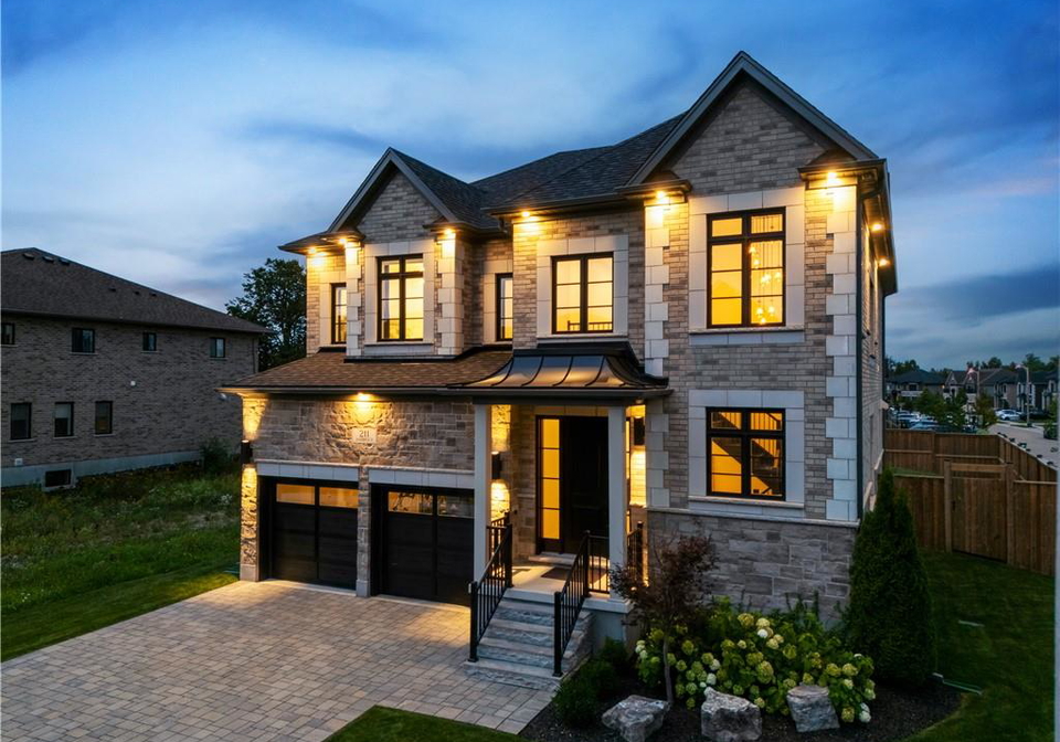 211-ambrous-crescent-guelph-ontario-40859482