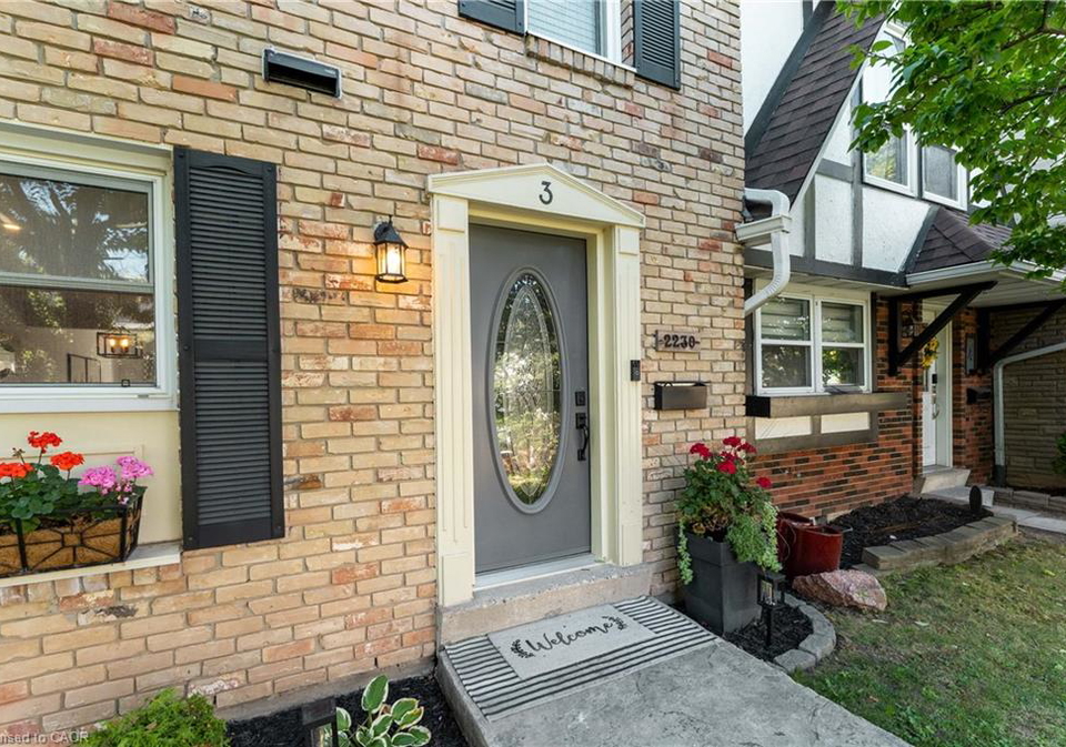 2230-upper-middle-road-burlington-ontario-40859505