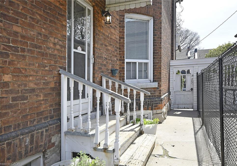 47-emerald-street-n-hamilton-ontario-40859515
