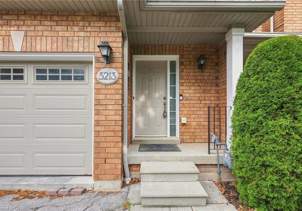 5213-thornburn-drive-burlington-ontario-40859519