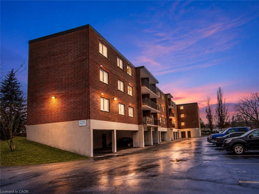 4-avalon-place-kitchener-ontario-40859525