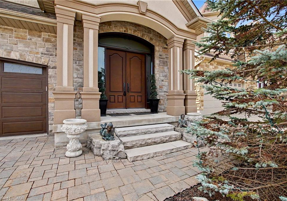 205-paige-place-kitchener-ontario-40859535