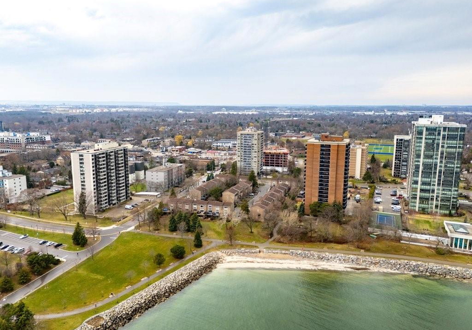2263-marine-drive-oakville-ontario-40859544