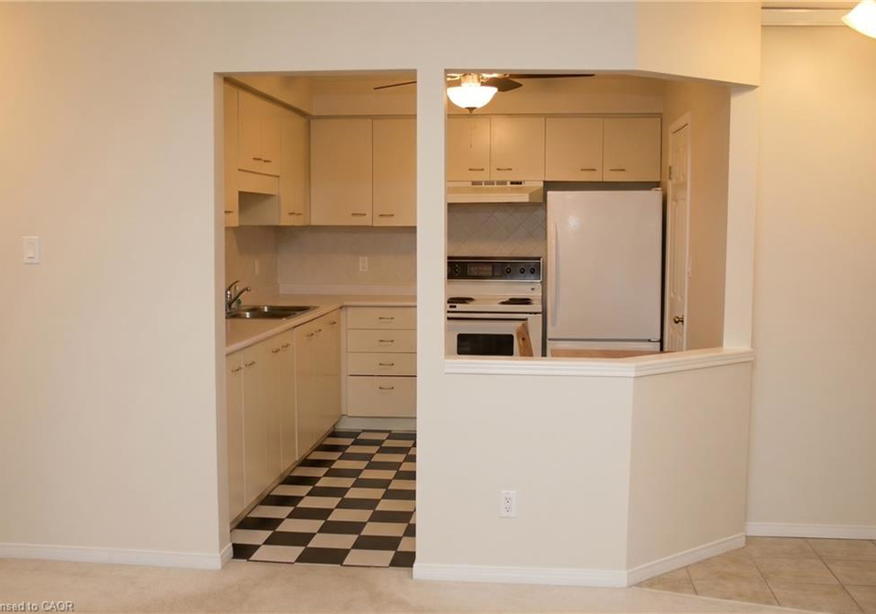 565-greenfield-avenue-kitchener-ontario-40859546
