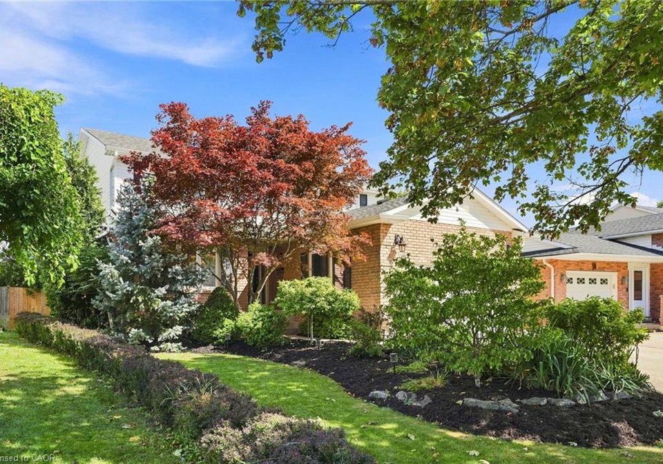 10-acacia-street-stoney-creek-ontario-40859560