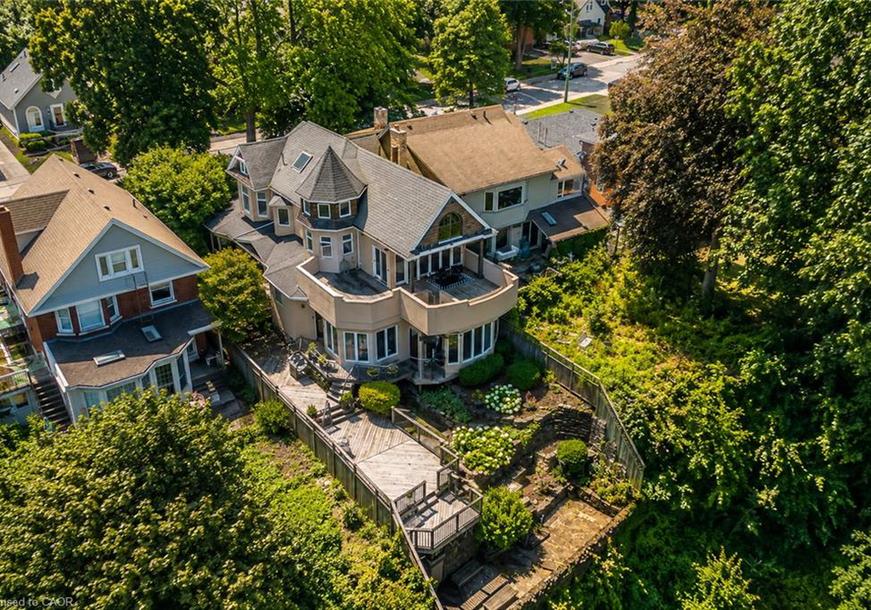 91-mountain-park-avenue-hamilton-ontario-40859573