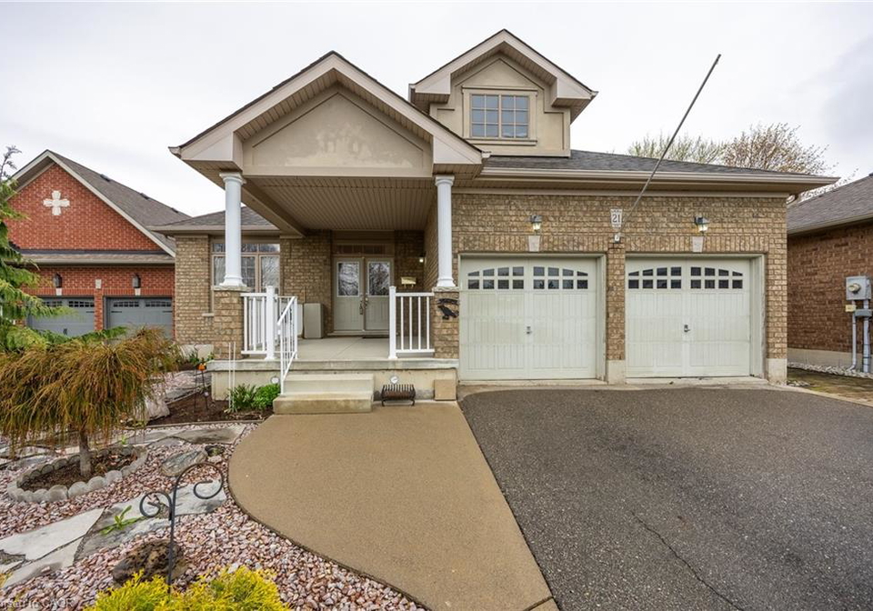 21-kelly-drive-port-dover-ontario-40859575