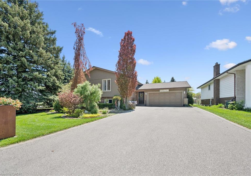 1-pintail-drive-elmira-ontario-40859596