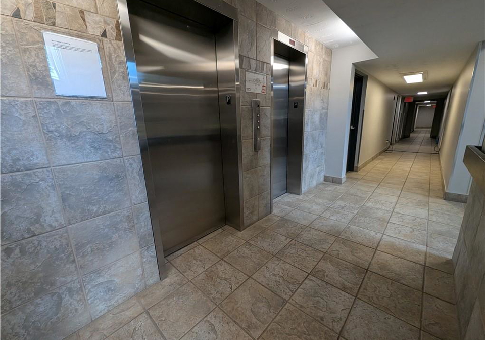 58-bridgeport-road-e-waterloo-ontario-40859605
