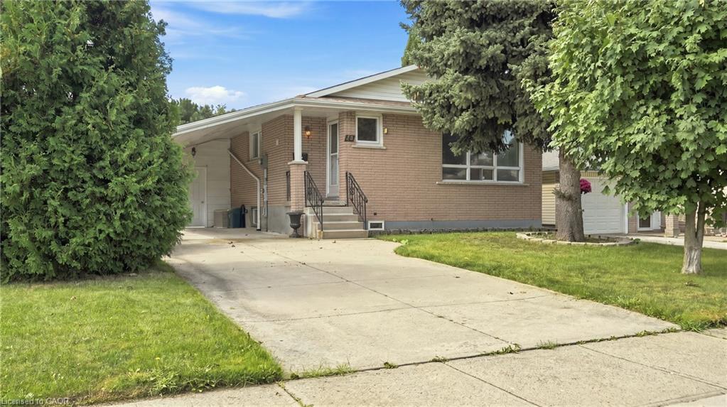18-glen-castle-drive-stoney-creek-ontario-40859610