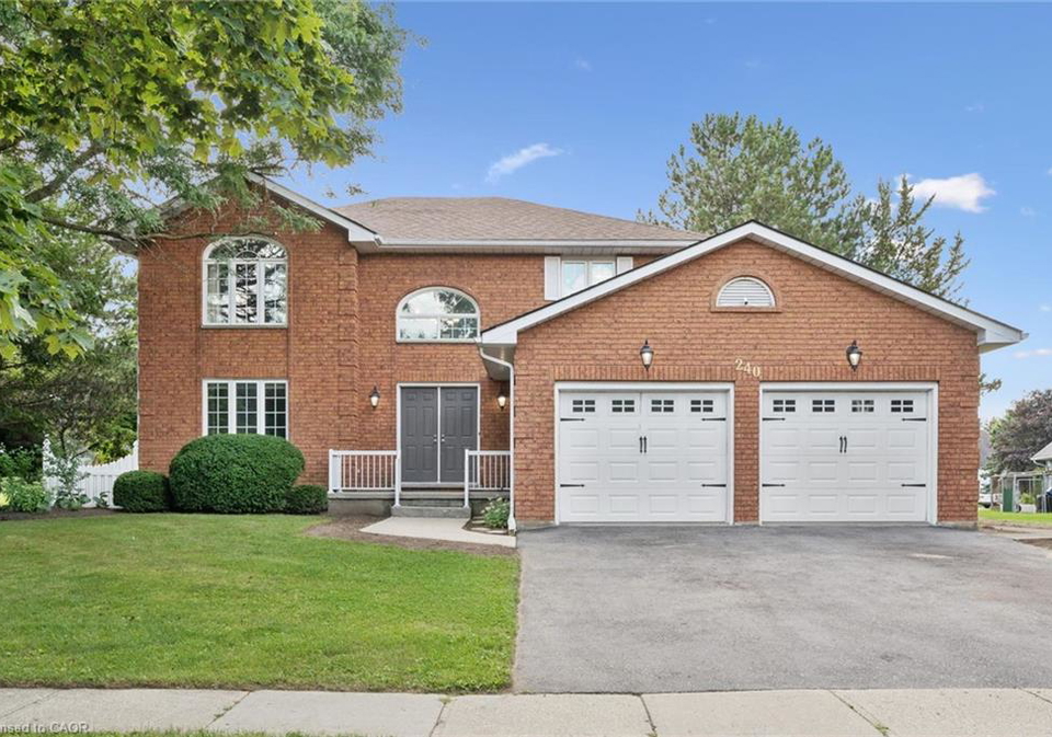 240-st-ann-avenue-st-agatha-ontario-40859655
