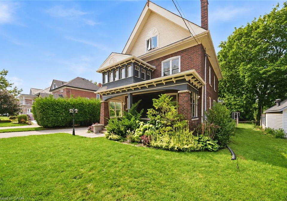 26-pacific-avenue-milverton-ontario-40859656