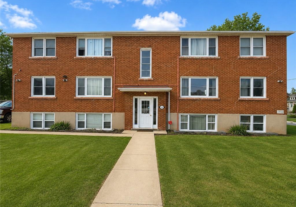 318-dolph-street-s-cambridge-ontario-40859677