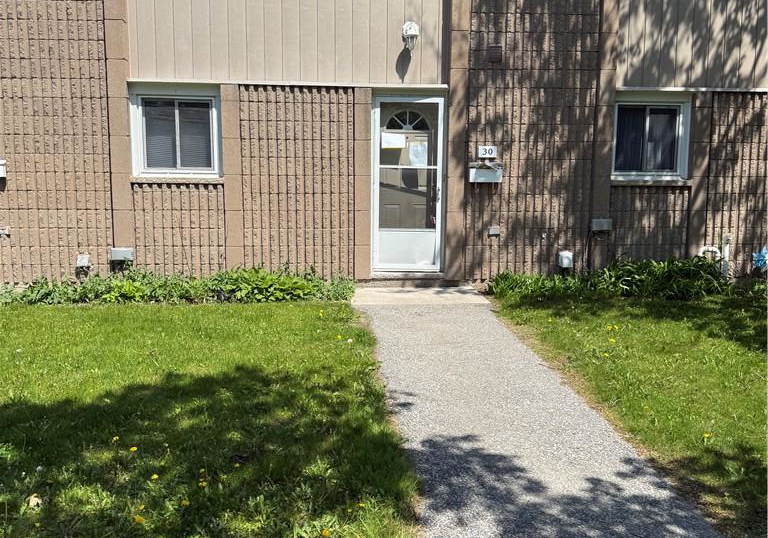 25-upper-canada-drive-kitchener-ontario-40859748