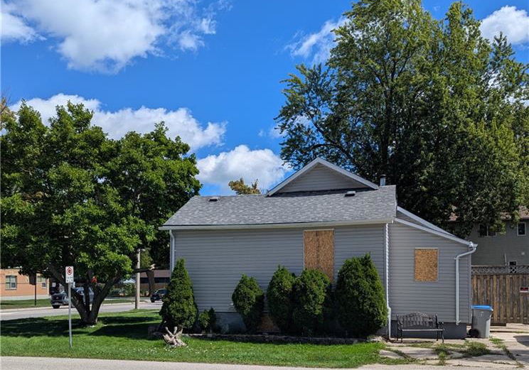 608-main-street-e-listowel-ontario-40859755