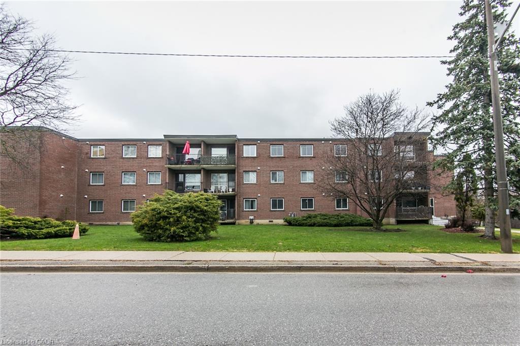 4-avalon-place-kitchener-ontario-40859766