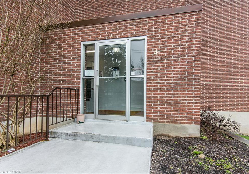 4-avalon-place-kitchener-ontario-40859766