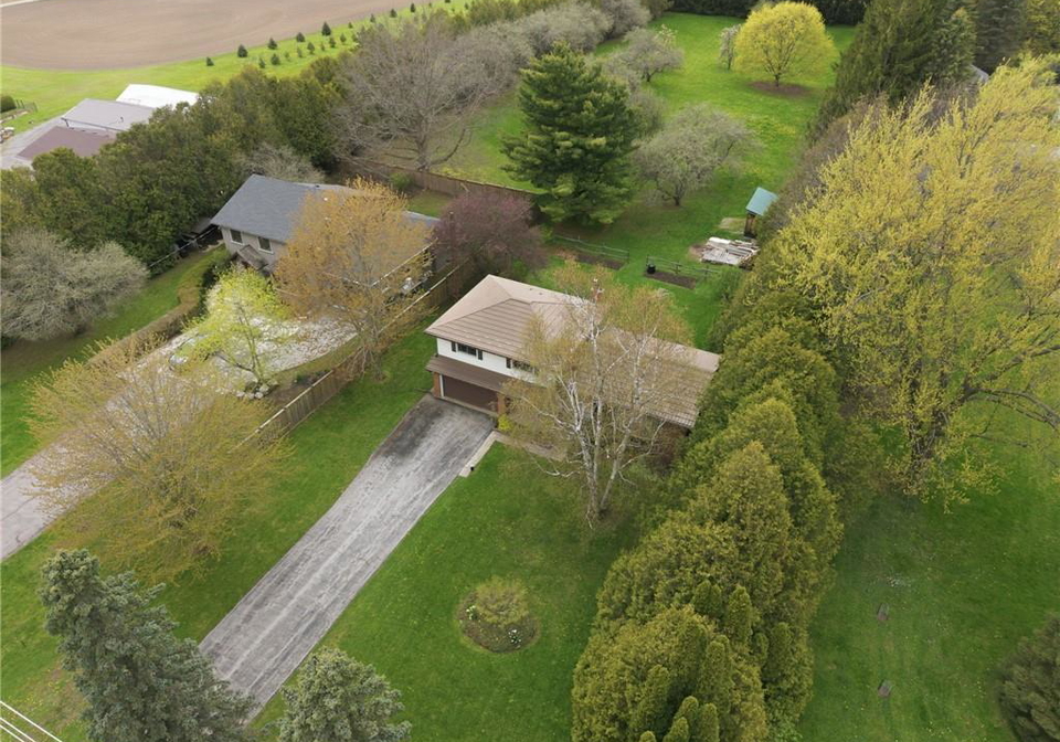 175-concession-5-e-waterdown-ontario-40859779