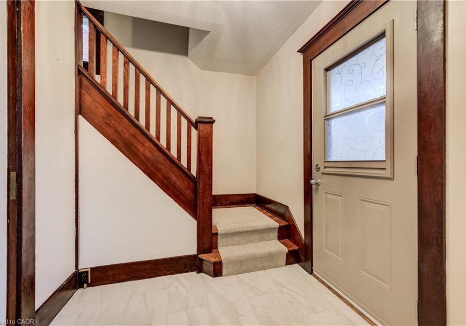 156-glasgow-street-kitchener-ontario-40859797