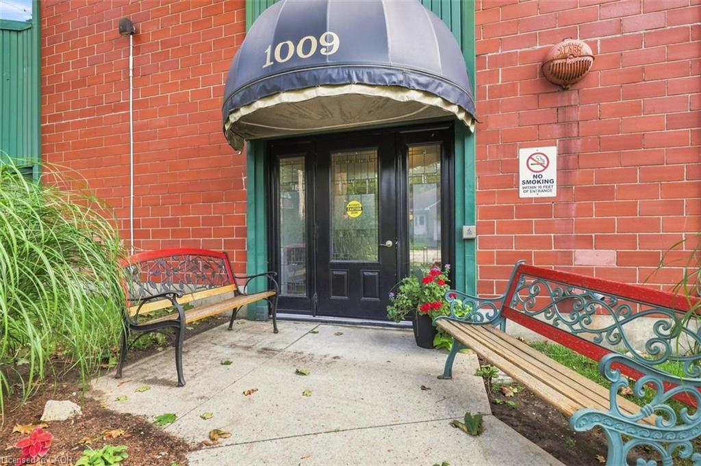 1009-queenston-road-cambridge-ontario-40859815