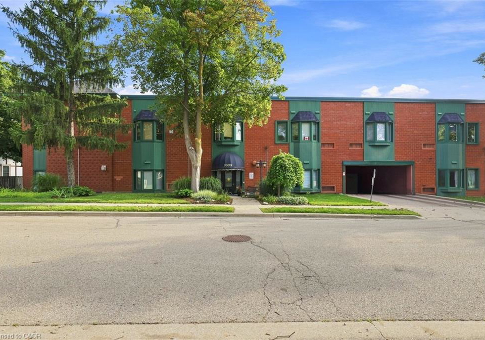 1009-queenston-road-cambridge-ontario-40859815