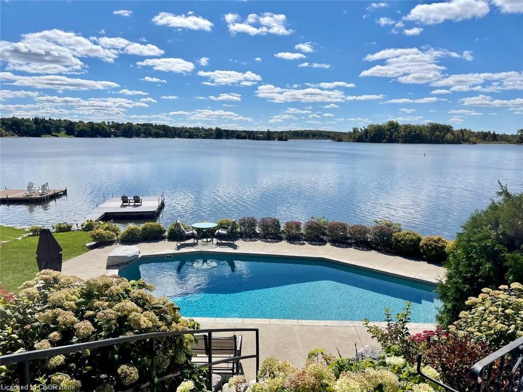 11-lake-avenue-puslinch-ontario-40859841