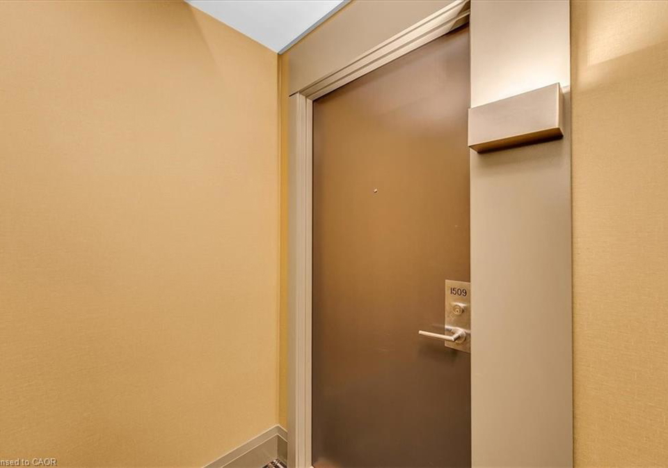 17-zorra-street-etobicoke-ontario-40859877