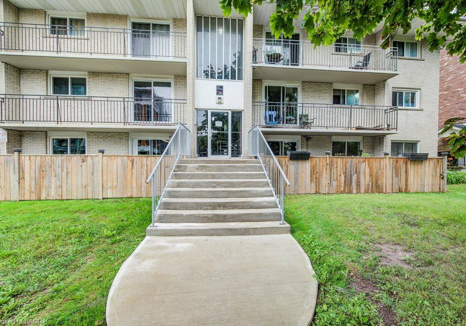 317-erb-street-w-waterloo-ontario-40859934